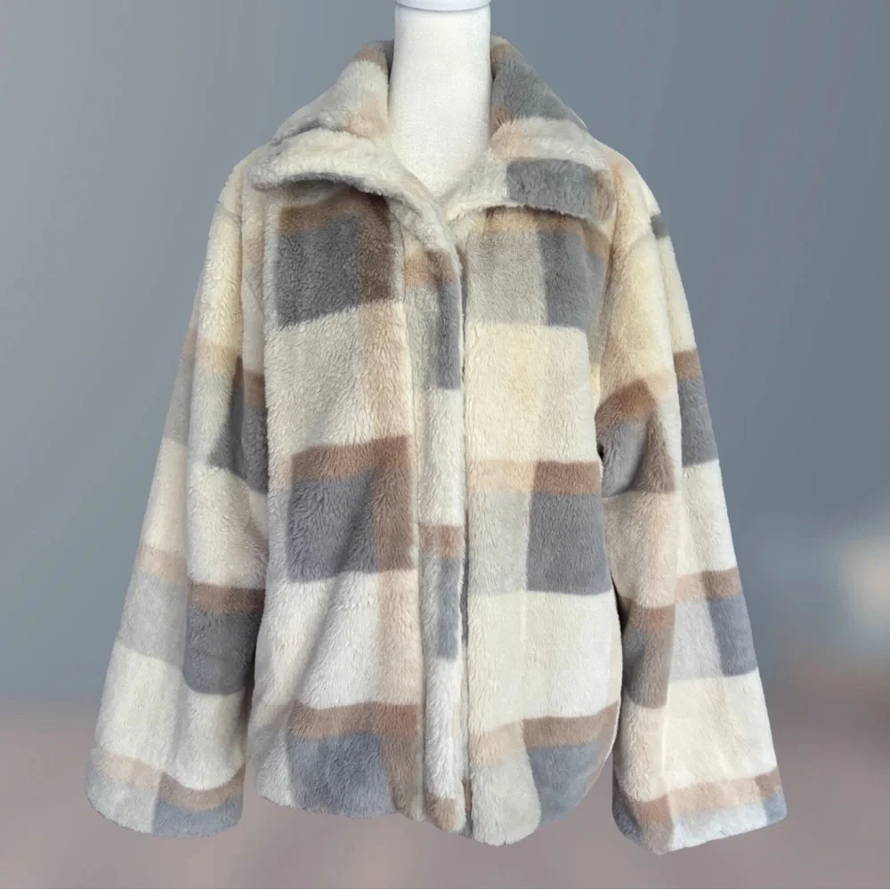 ACOA Winter's Tale Pocketed Plaid Faux Fur Jacket - Picture 8 of 13
